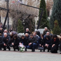 КМЕТЪТ НА ОБЩИНА СЕВЛИЕВО Д-Р ИВАН ИВАНОВ И ОБЩИНСКОТО РЪКОВОДСТВО ПОДНЕСОХА ВЕНЦИ ЗА НАЦИОНАЛНИЯ ПРАЗНИК 3 МАРТ