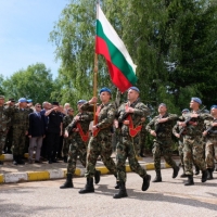 ПРИЕМАНЕ НА СЛУЖБА В ДОБРОВОЛНИЯ РЕЗЕРВ НА  БЪЛГАРСКАТА АРМИЯ НА ГРАЖДАНИ, ЗАВЪРШИЛИ ГРАЖДАНСКИ СРЕДНИ ИЛИ ВИСШИ УЧИЛИЩА В СТРАНАТА И В ЧУЖБИНА