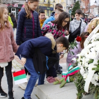 СЕВЛИЕВО ОТБЕЛЯЗА ДЕНЯ, ВЪЗВЕСТИЛ КРАЯ НА ПЕТВЕКОВНОТО РОБСТВО 